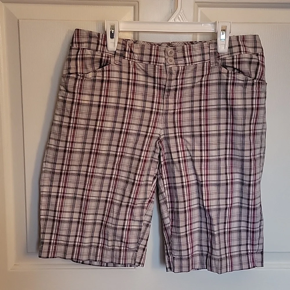 Eddie Bauer women's shorts, size 8. Purple, blue and white plaid.